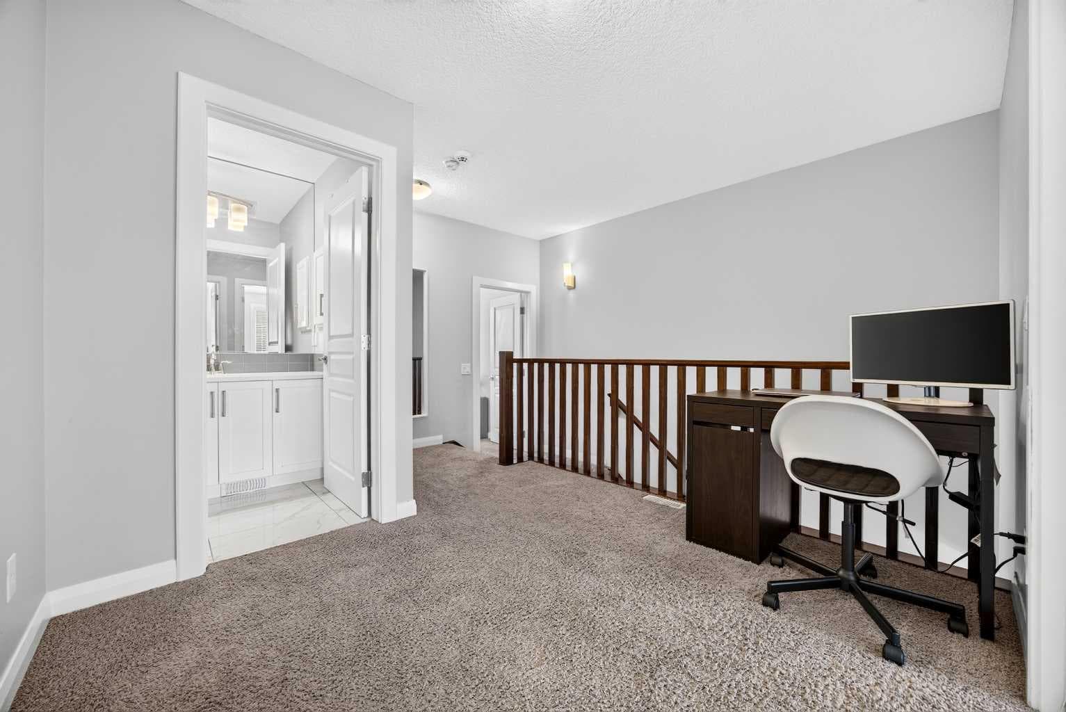 30 Evanscrest Rise NW