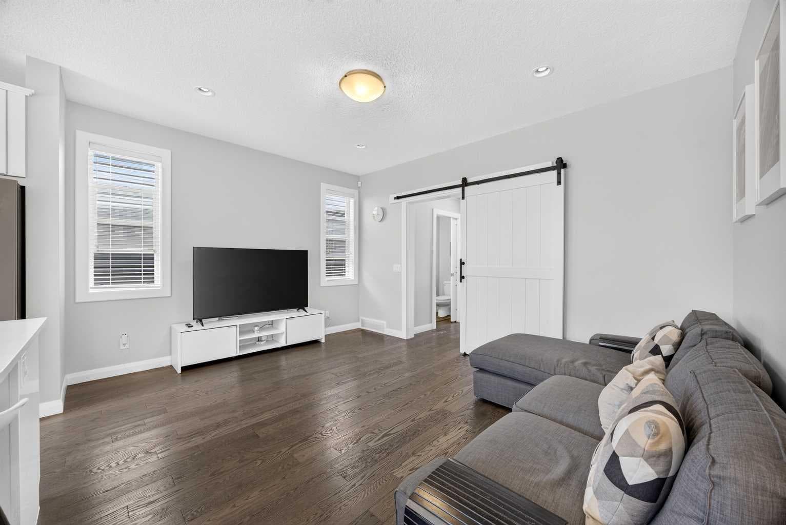 30 Evanscrest Rise NW