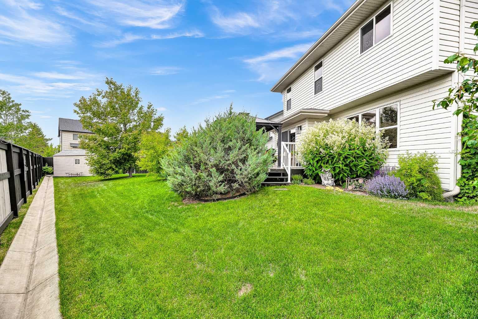 128 Reunion Mews NW