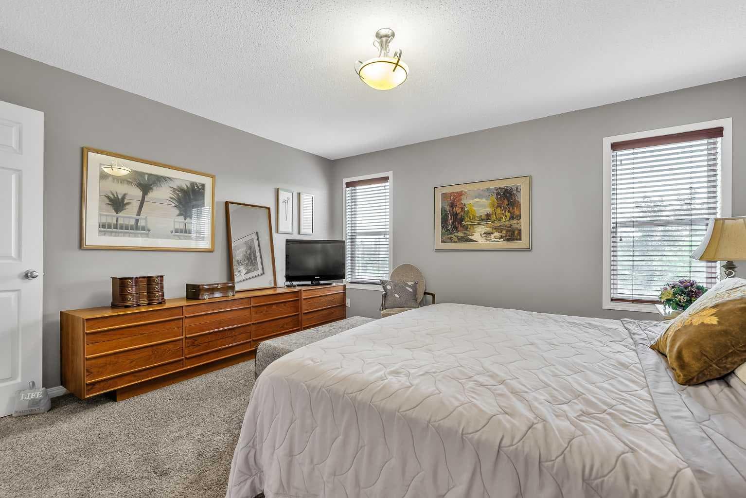 128 Reunion Mews NW