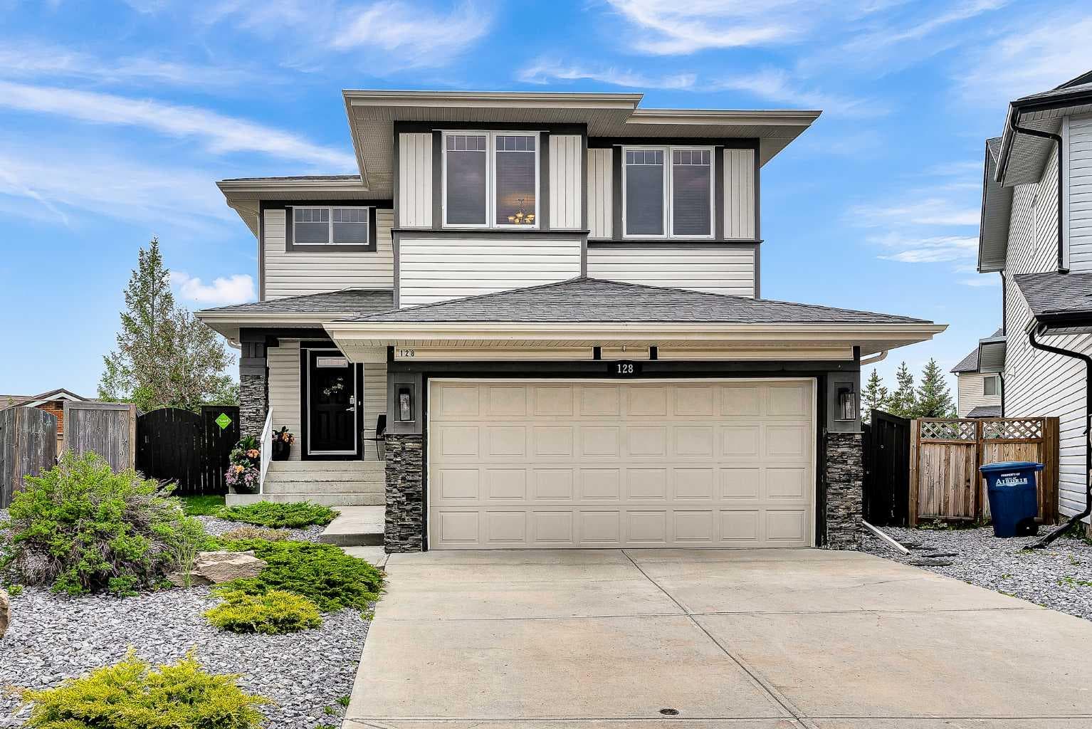 128 Reunion Mews NW
