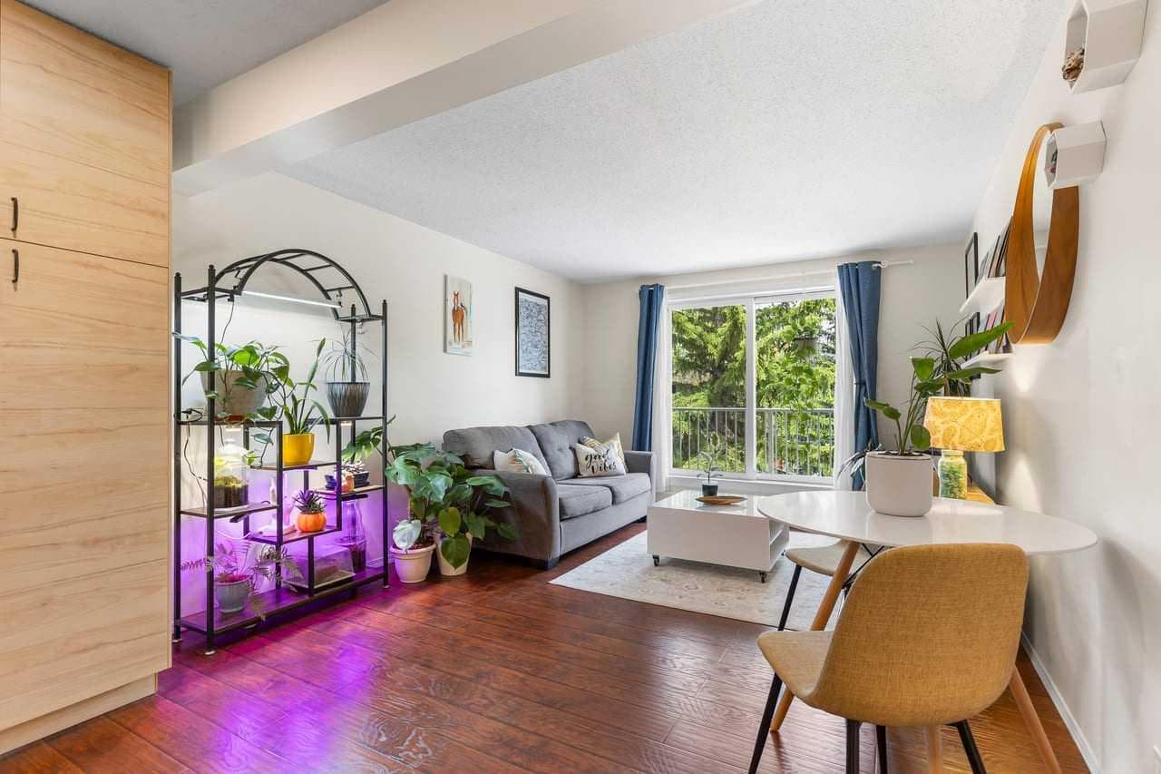 303D, 5601 Dalton Drive NW