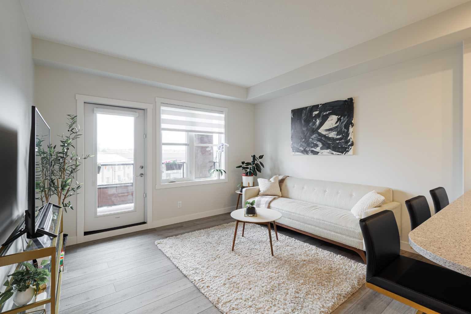 1416, 81 Arbour Lake View NW