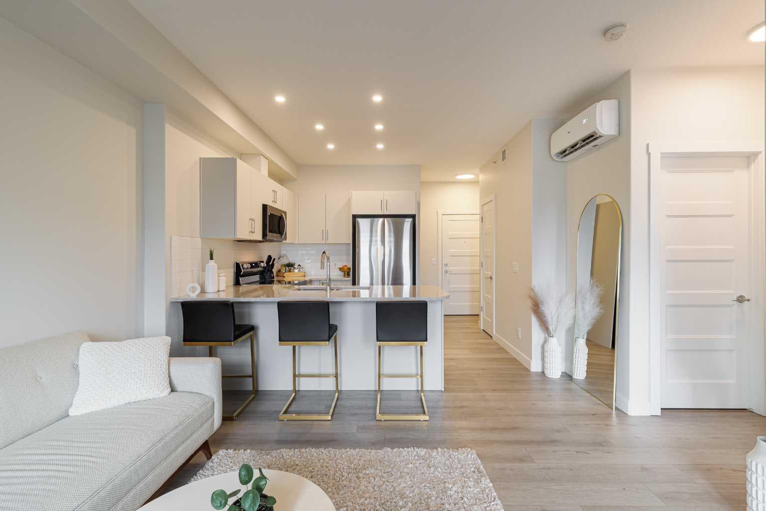 1416, 81 Arbour Lake View NW