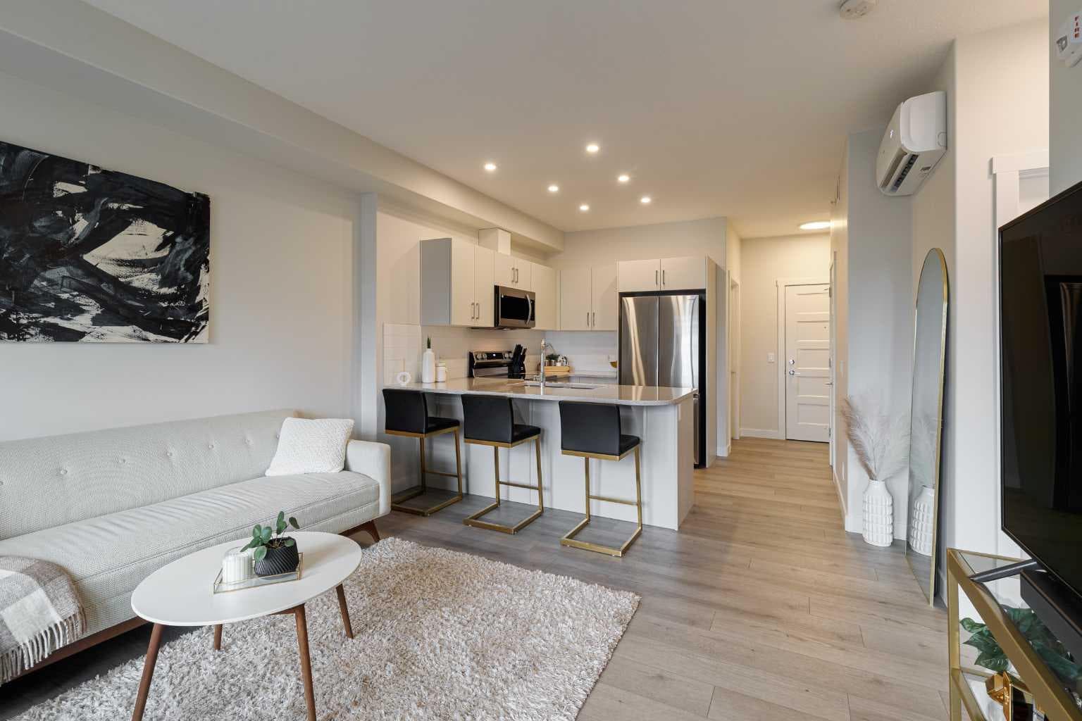1416, 81 Arbour Lake View NW