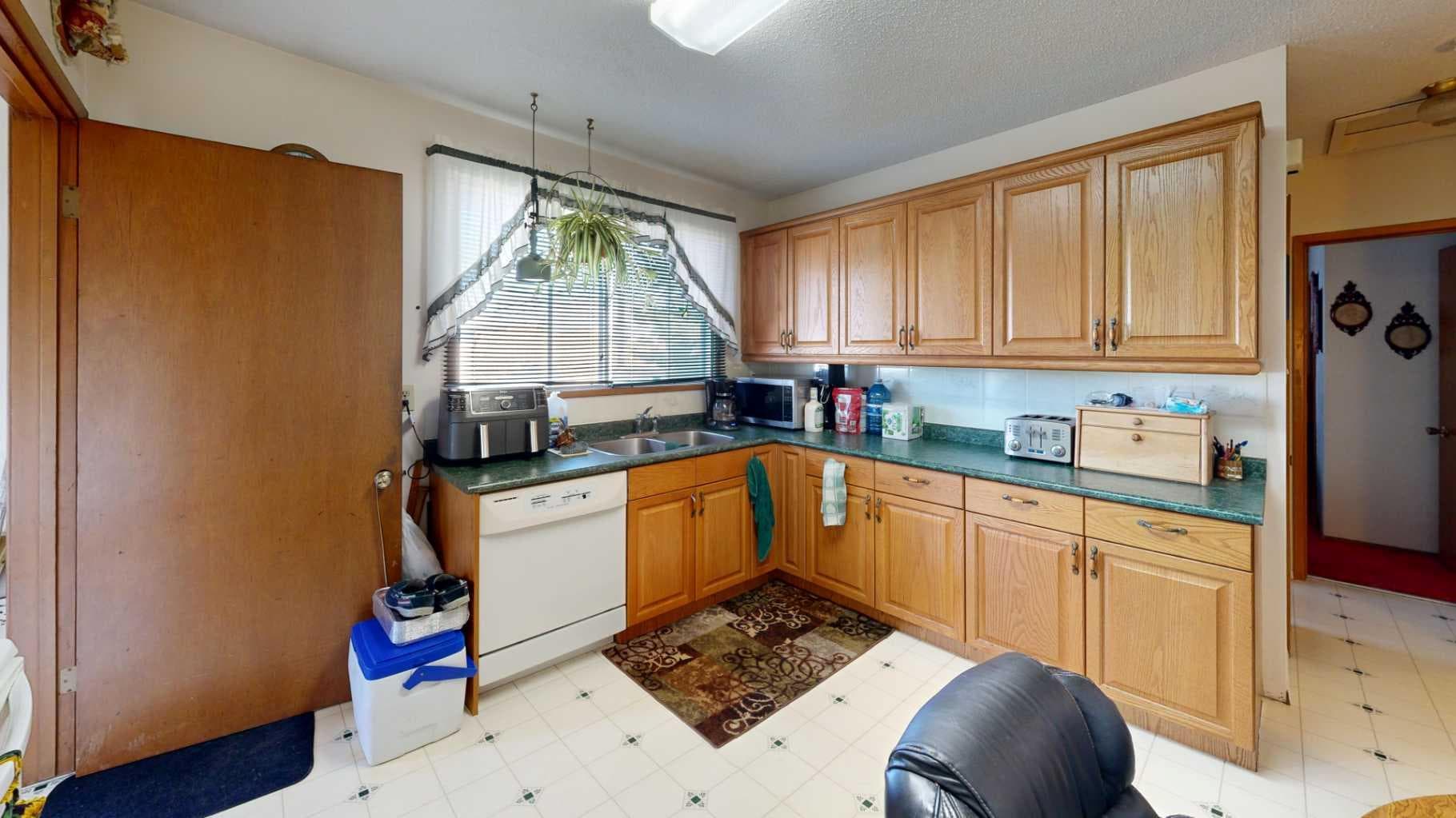 1424 Radisson Drive SE