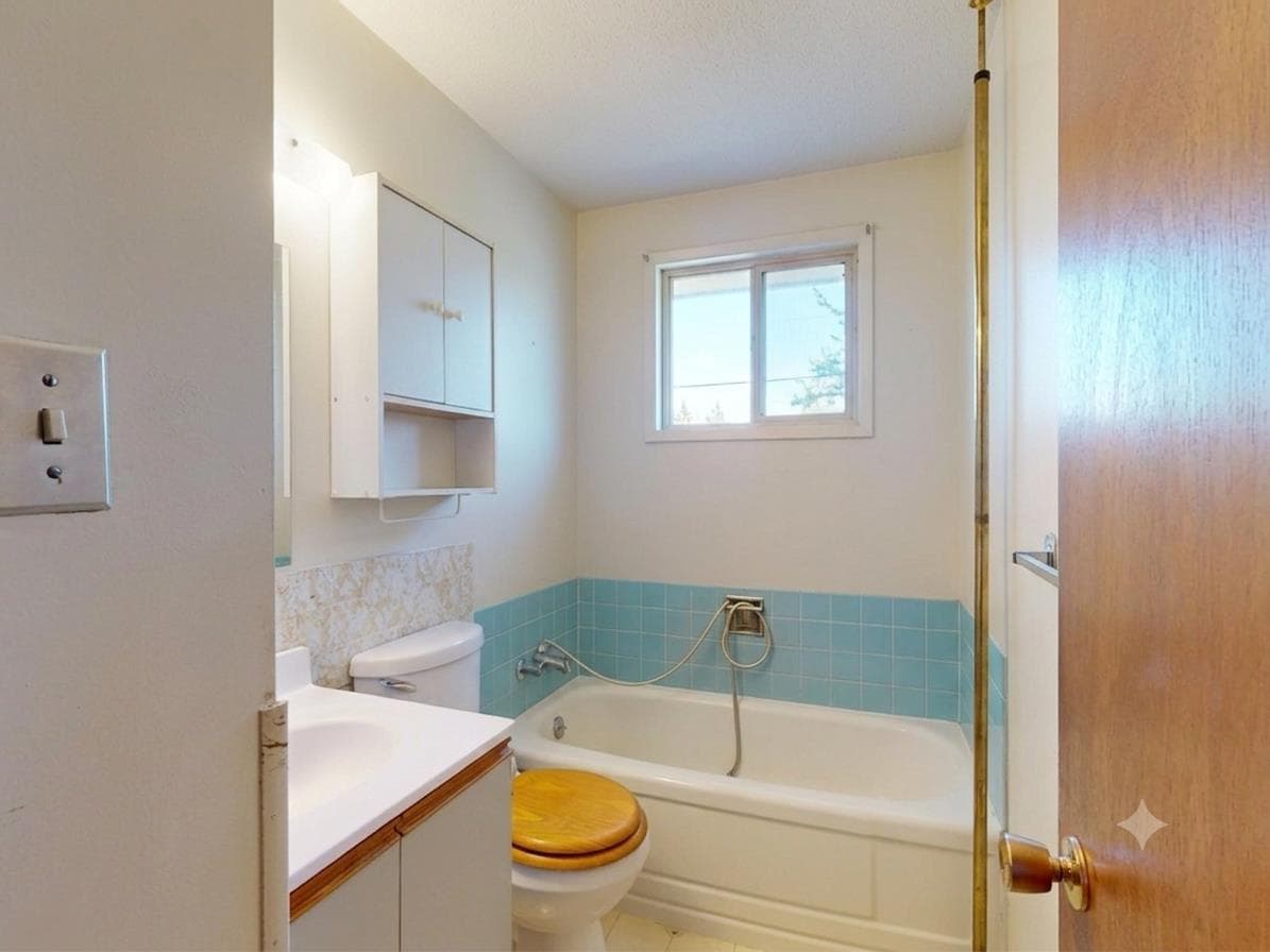 1424 Radisson Drive SE