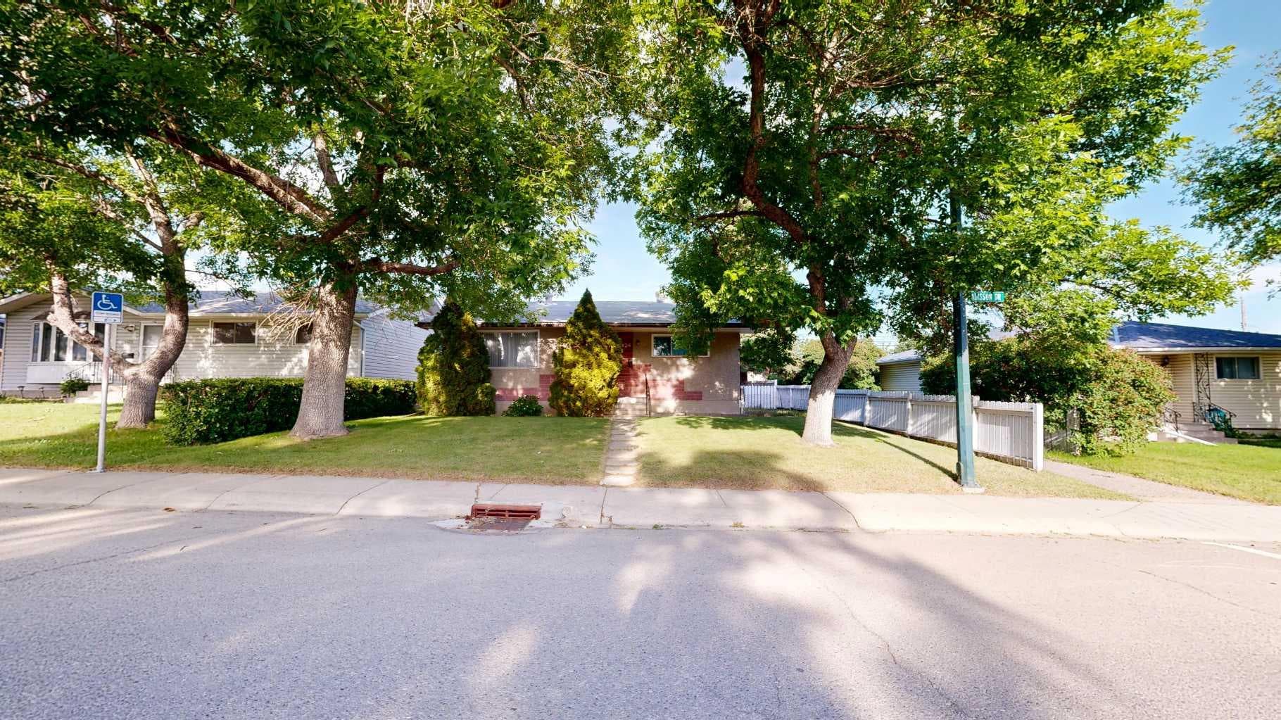 1424 Radisson Drive SE