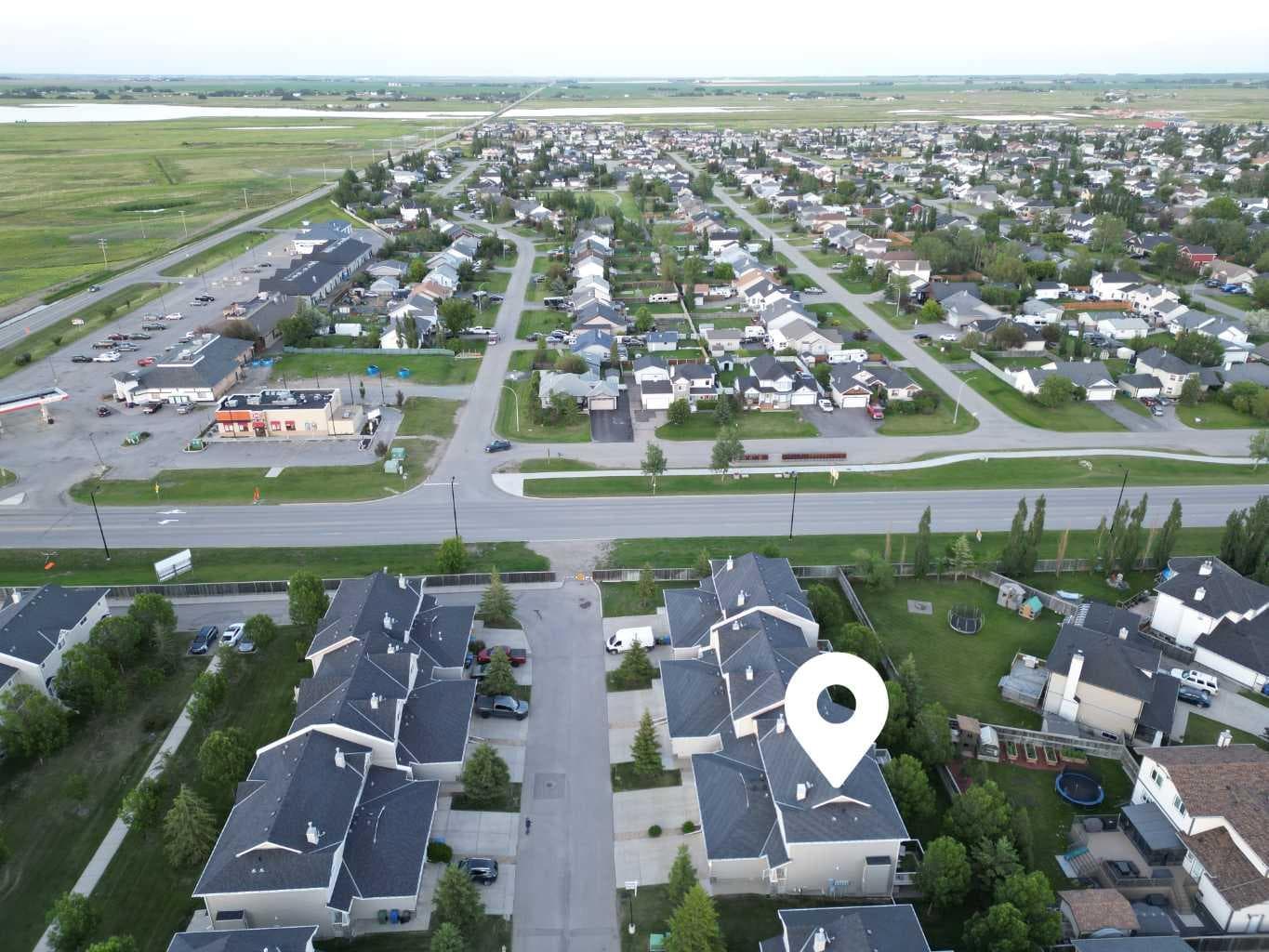43 Arbours Circle NW
