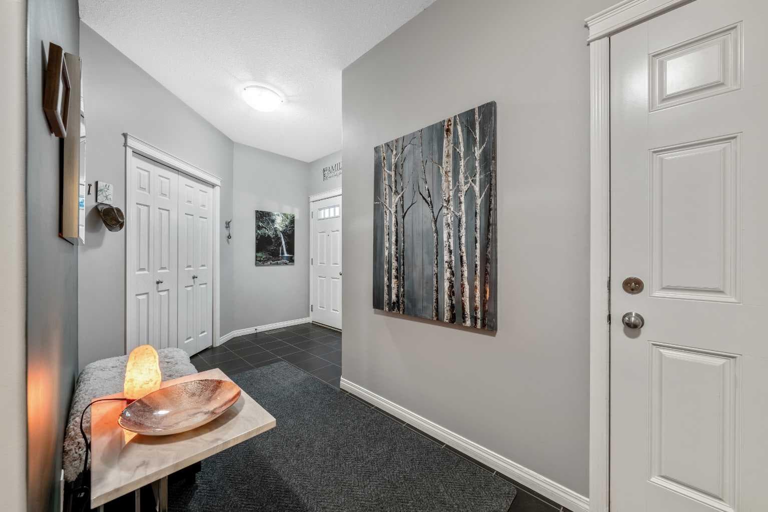 43 Arbours Circle NW