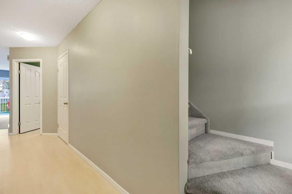 155 Citadel Meadow Gardens NW