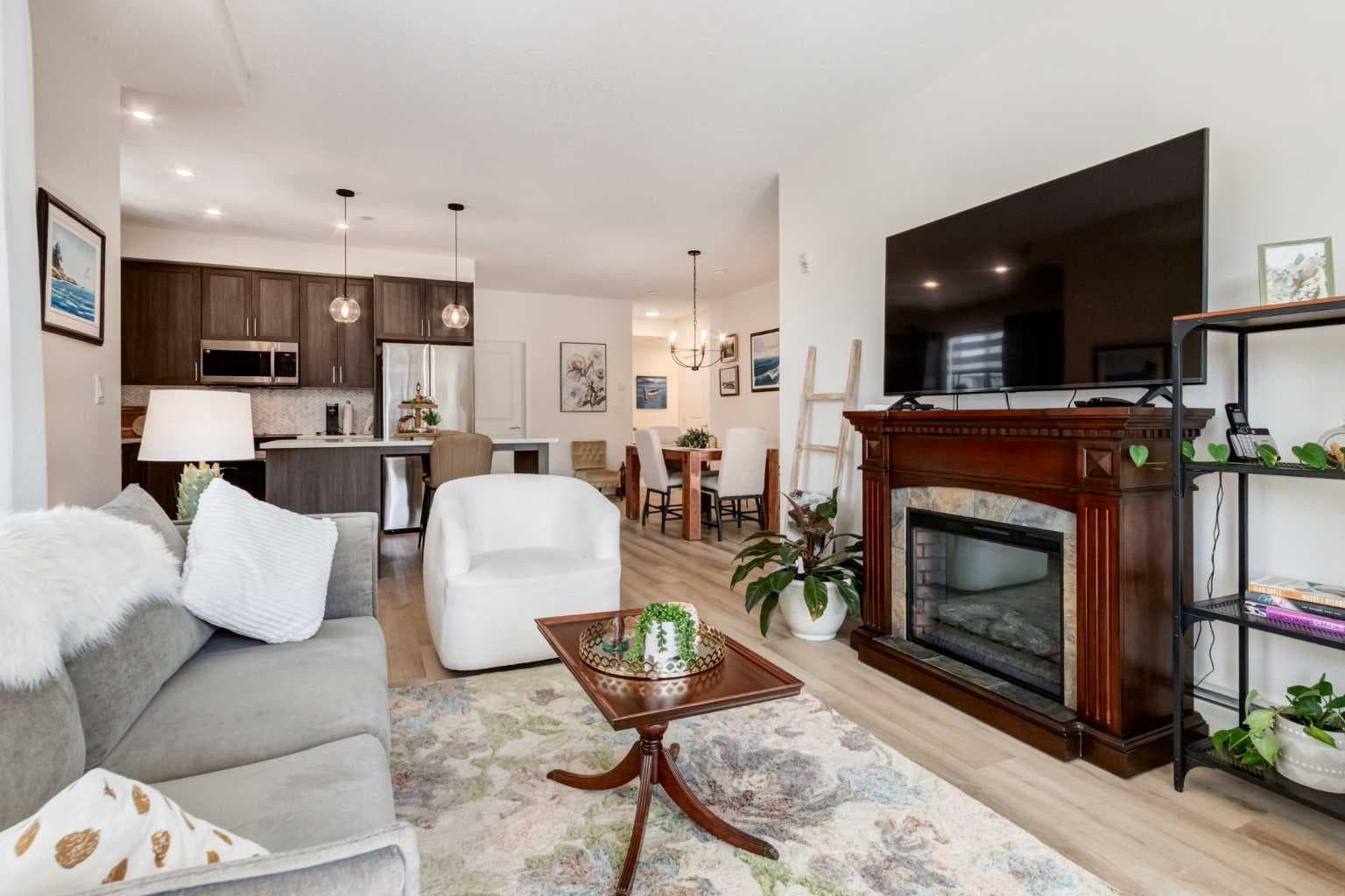 3210, 740 Legacy Village Road SE