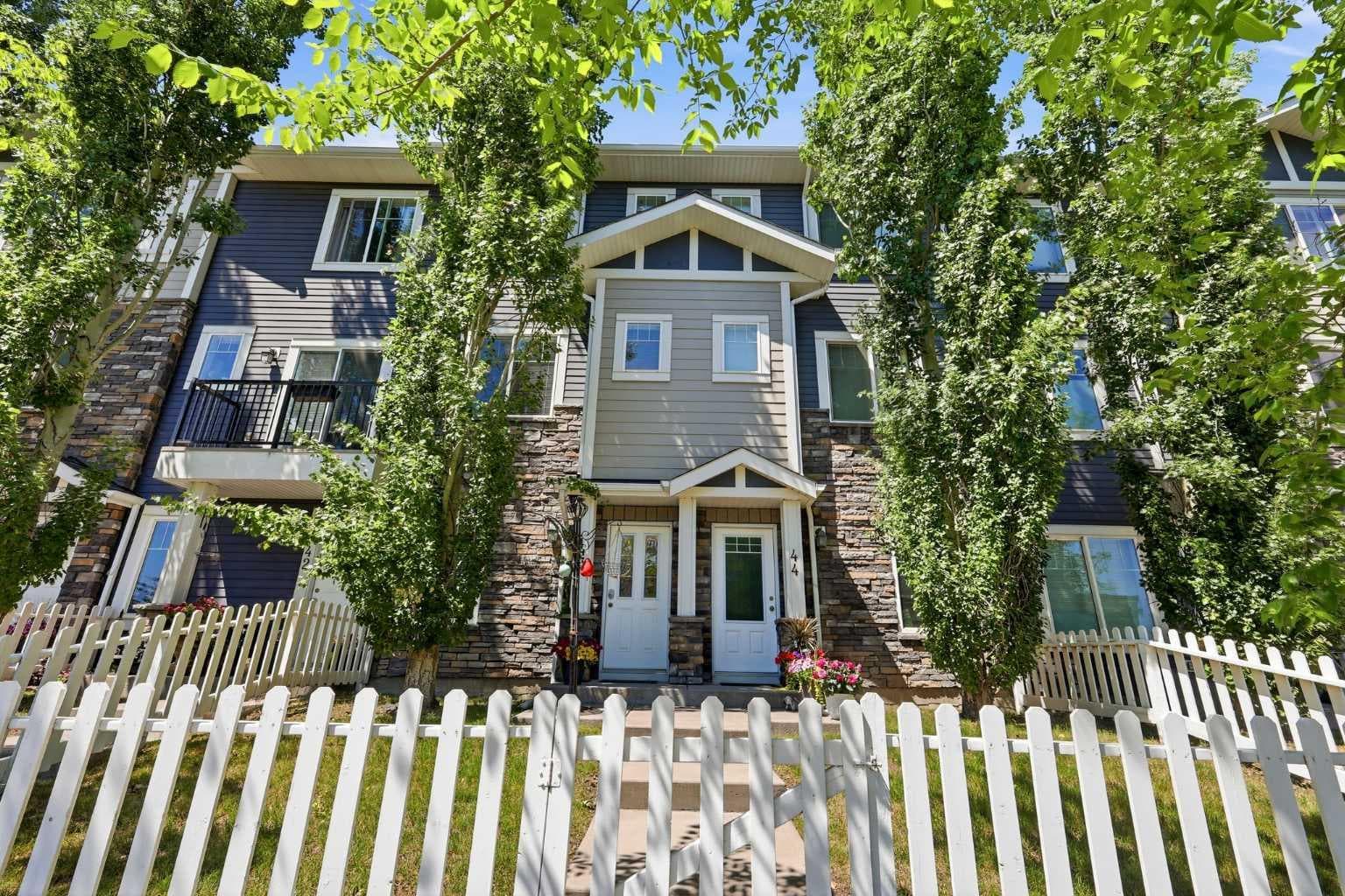 43, 300 Marina Drive 