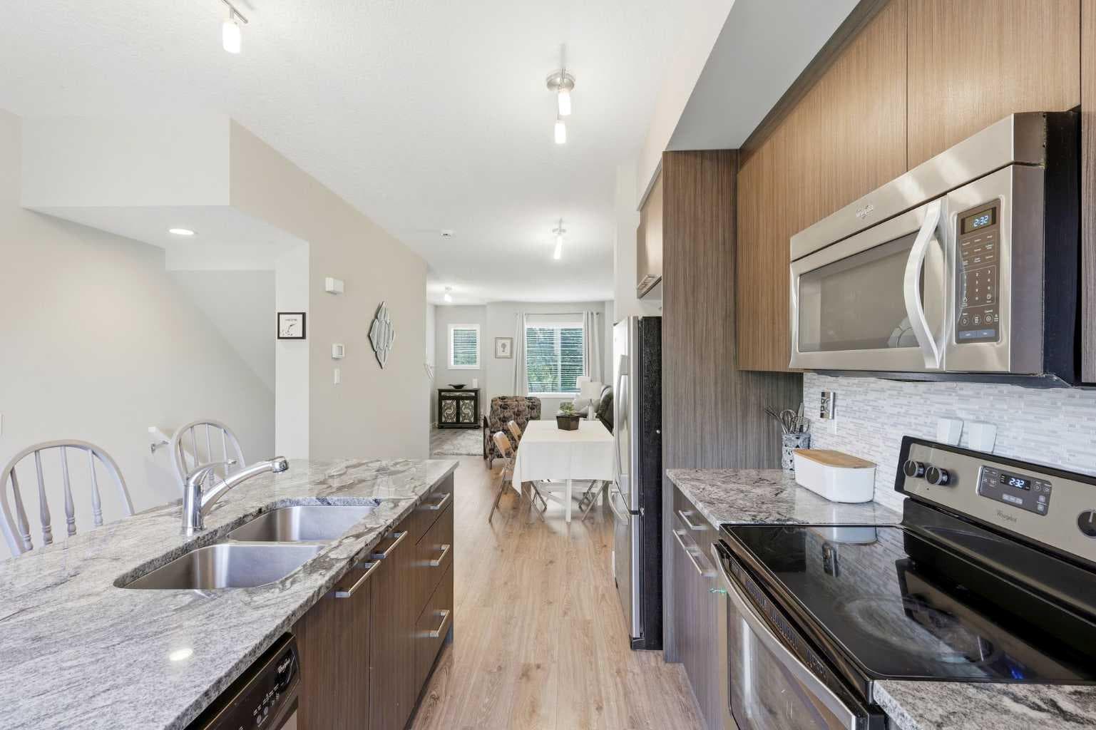 43, 300 Marina Drive 