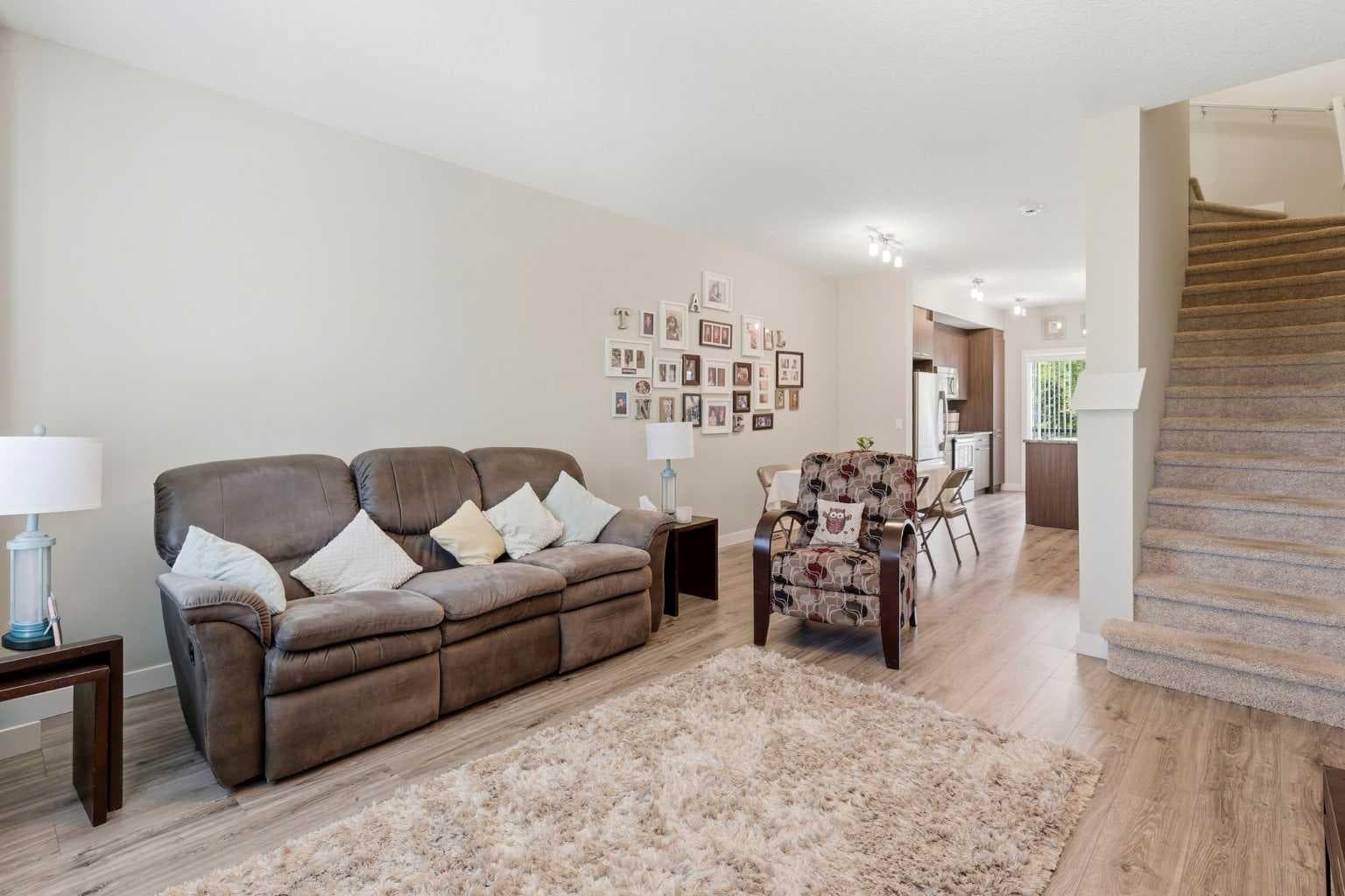 43, 300 Marina Drive 