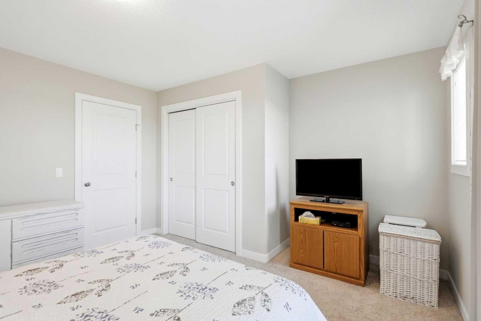 43, 300 Marina Drive 