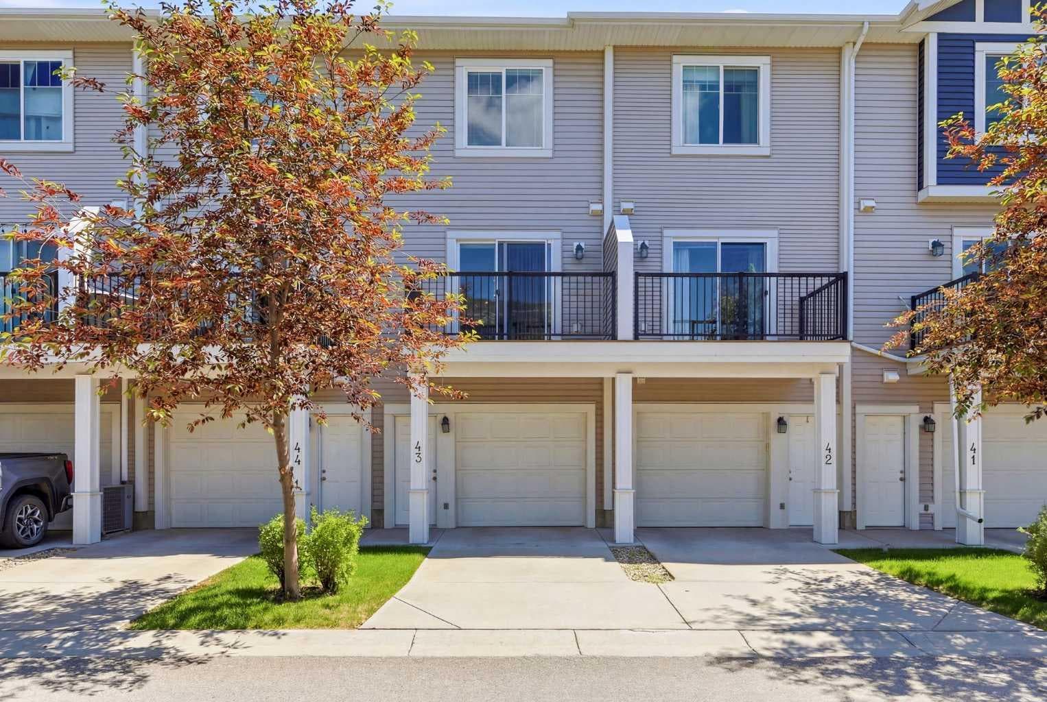 43, 300 Marina Drive 
