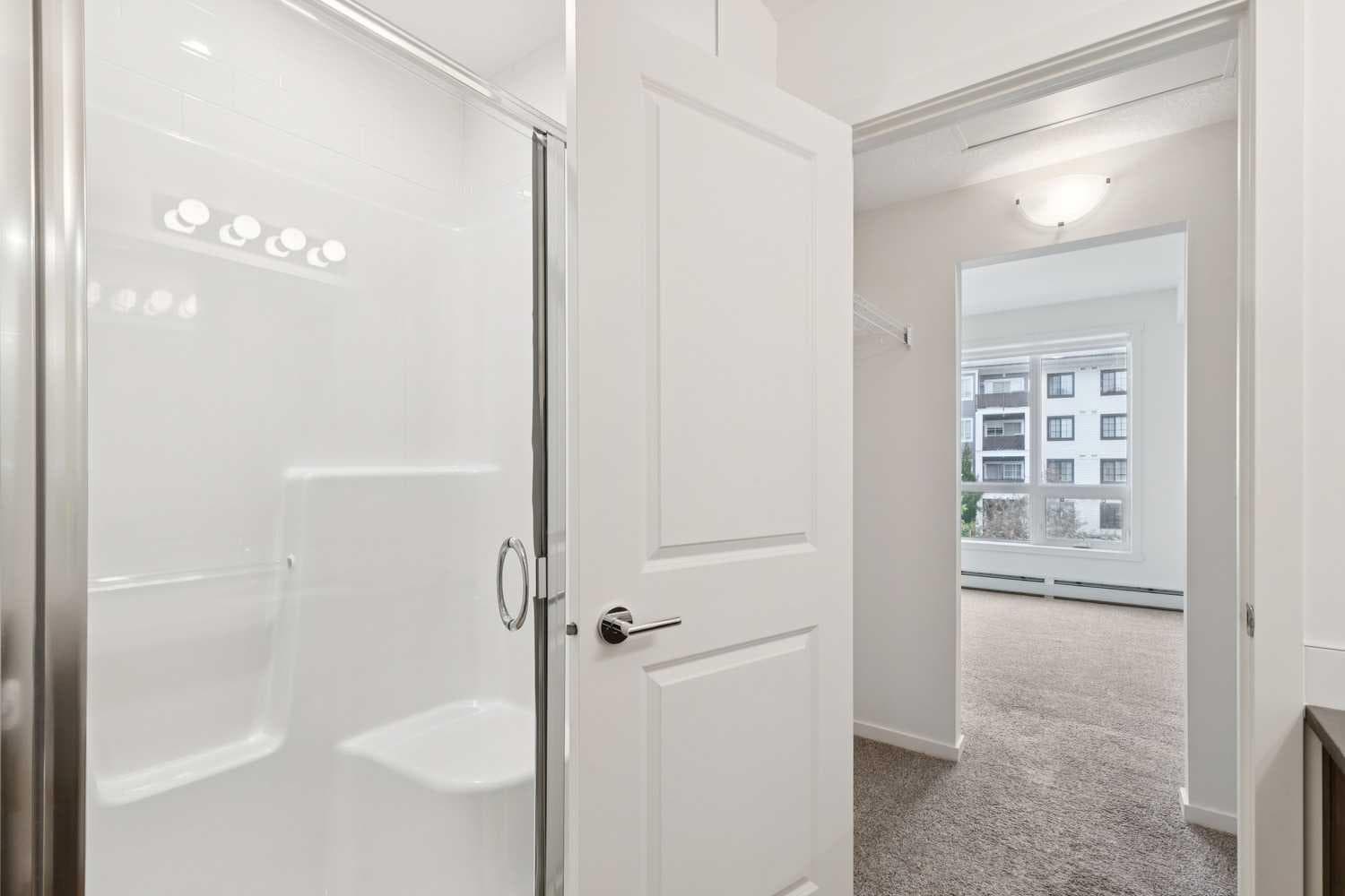2206, 740 Legacy Village Road SE
