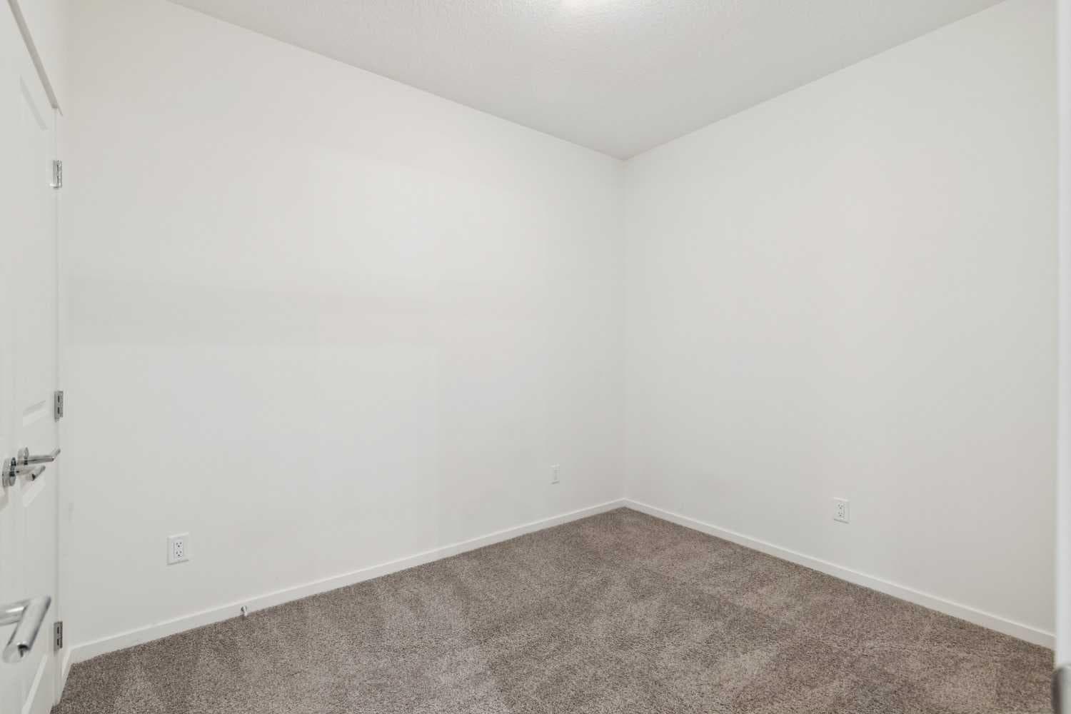 2206, 740 Legacy Village Road SE
