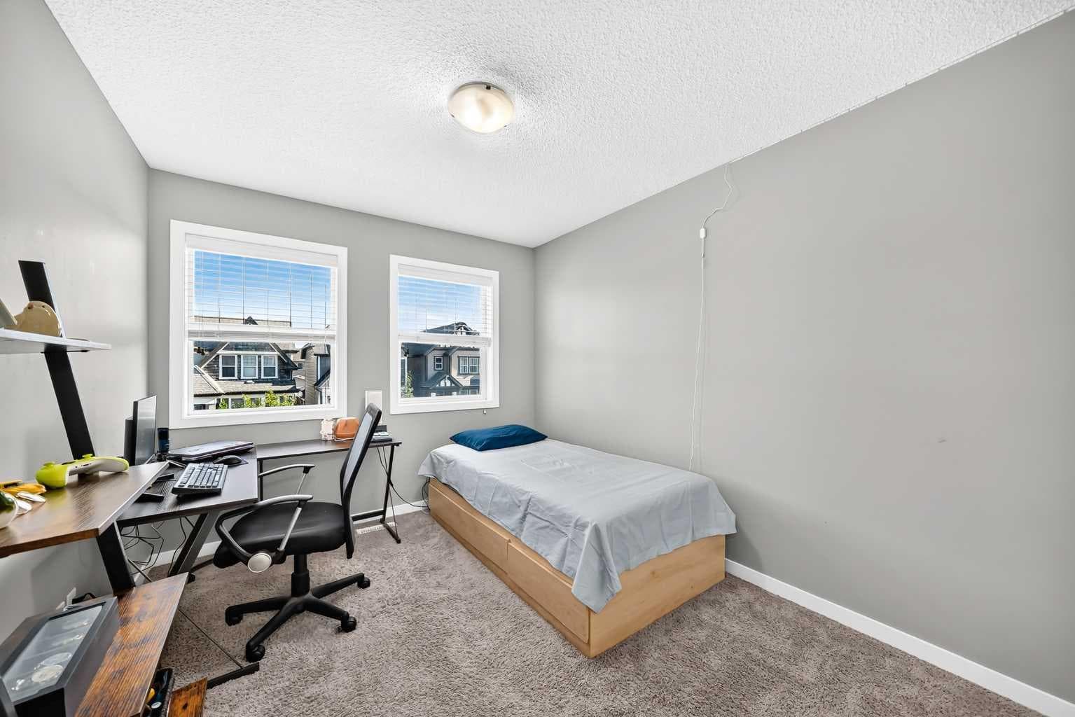4016 New Brighton Grove SE