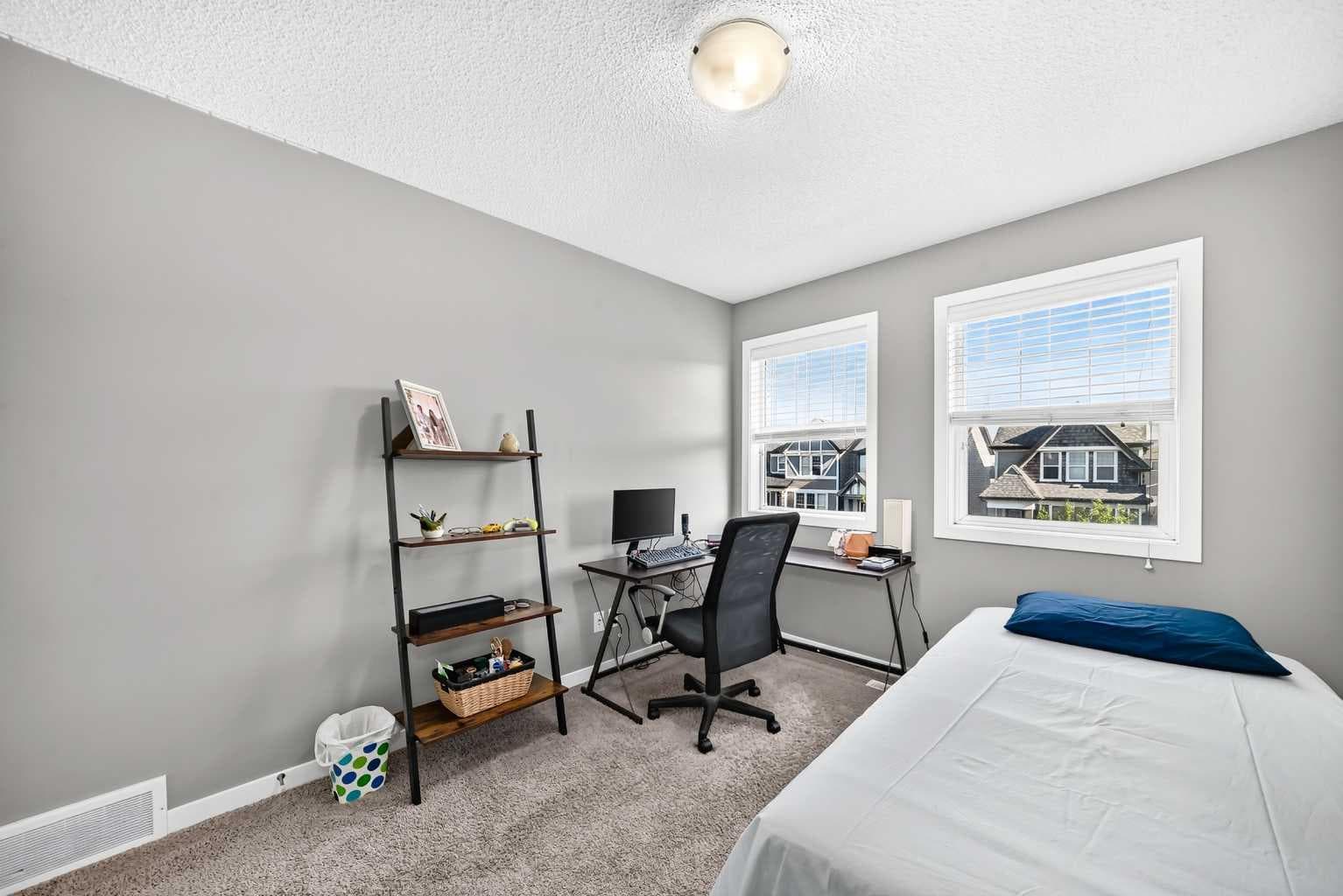 4016 New Brighton Grove SE