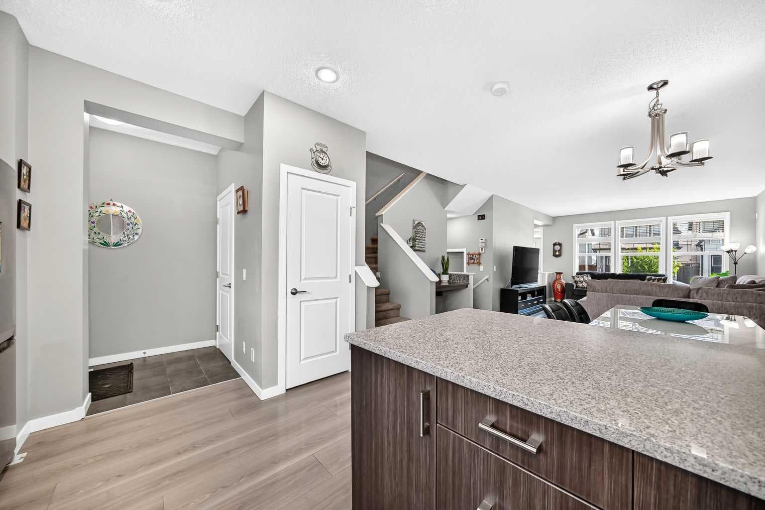 4016 New Brighton Grove SE