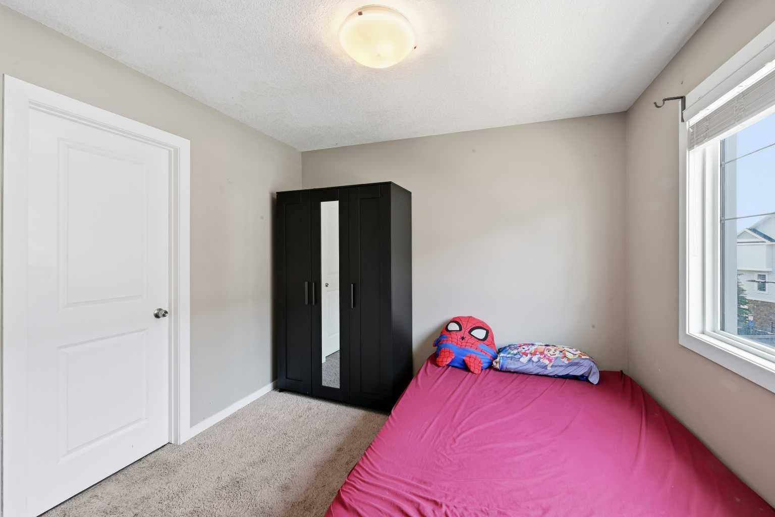 28 New Brighton Point SE