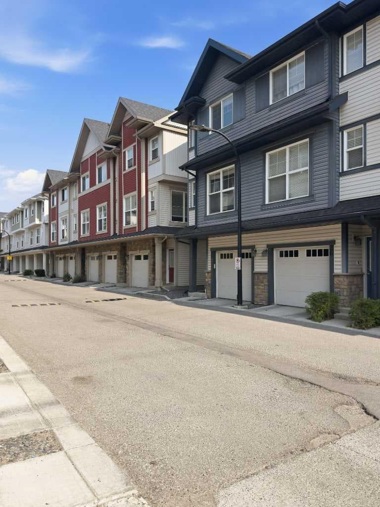 28 New Brighton Point SE