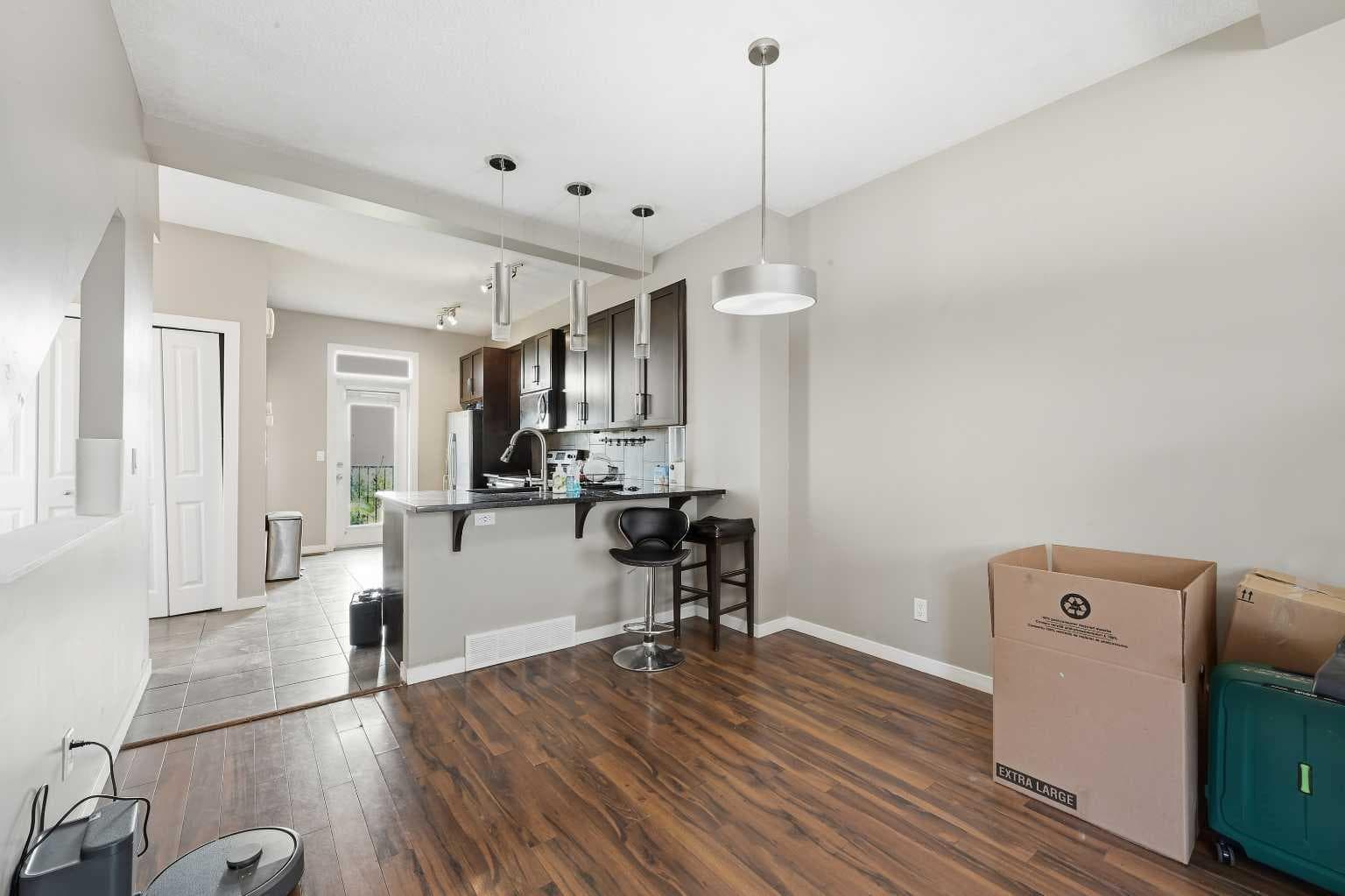 28 New Brighton Point SE