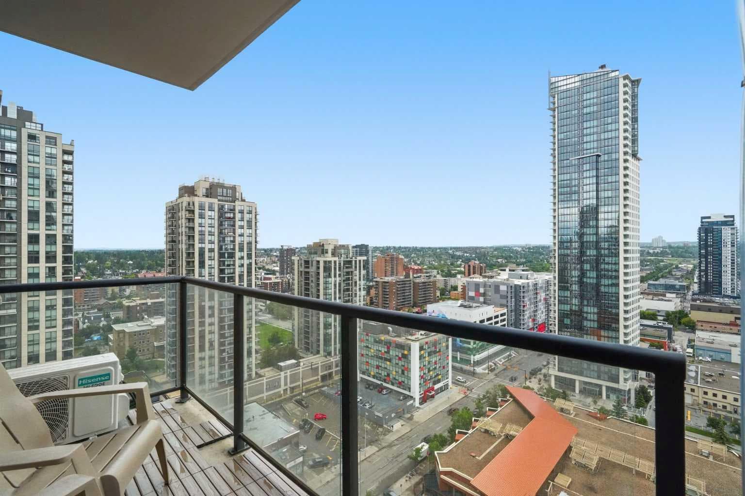 2007, 1053 10 Street SW