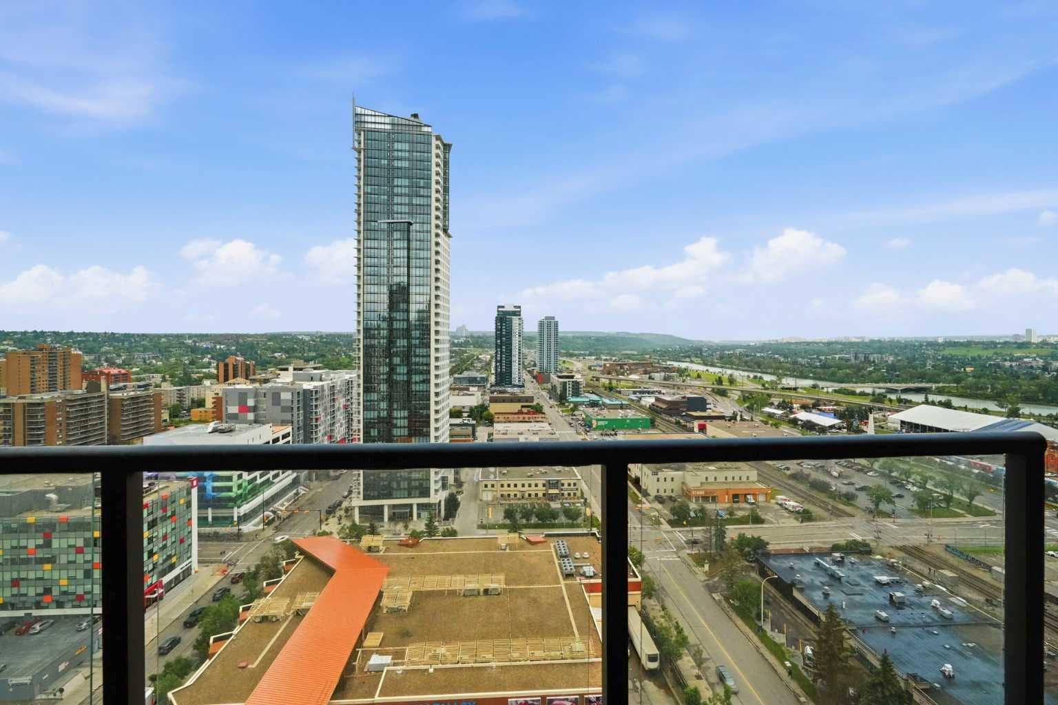 2007, 1053 10 Street SW