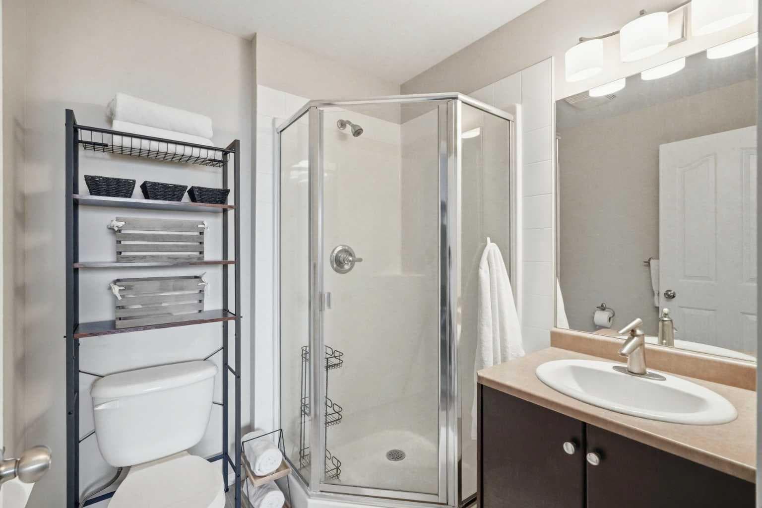 2007, 1053 10 Street SW