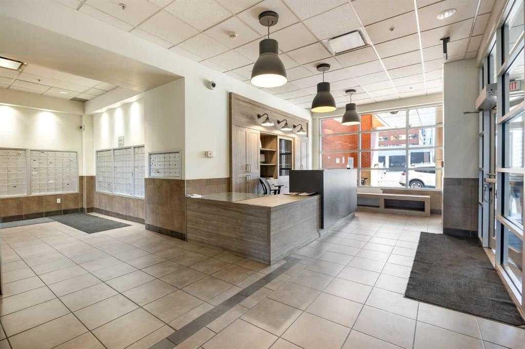 2007, 1053 10 Street SW
