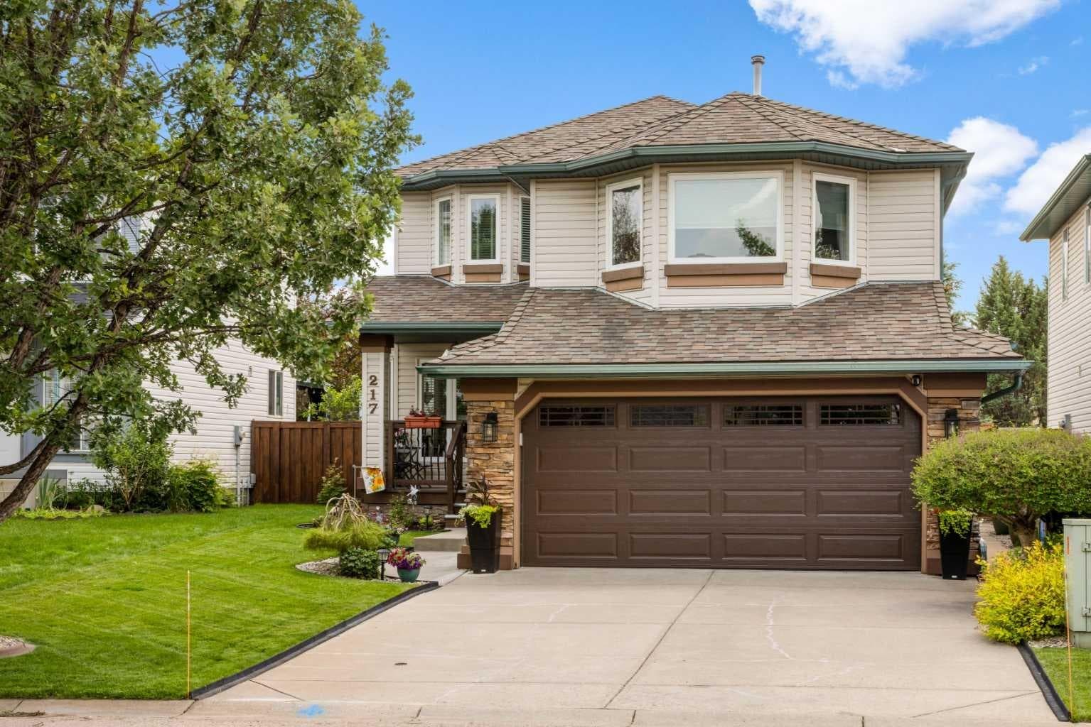 217 Douglas Glen Close SE