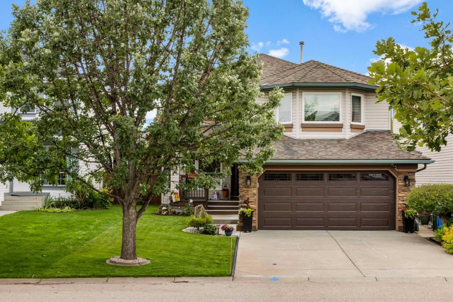 217 Douglas Glen Close SE