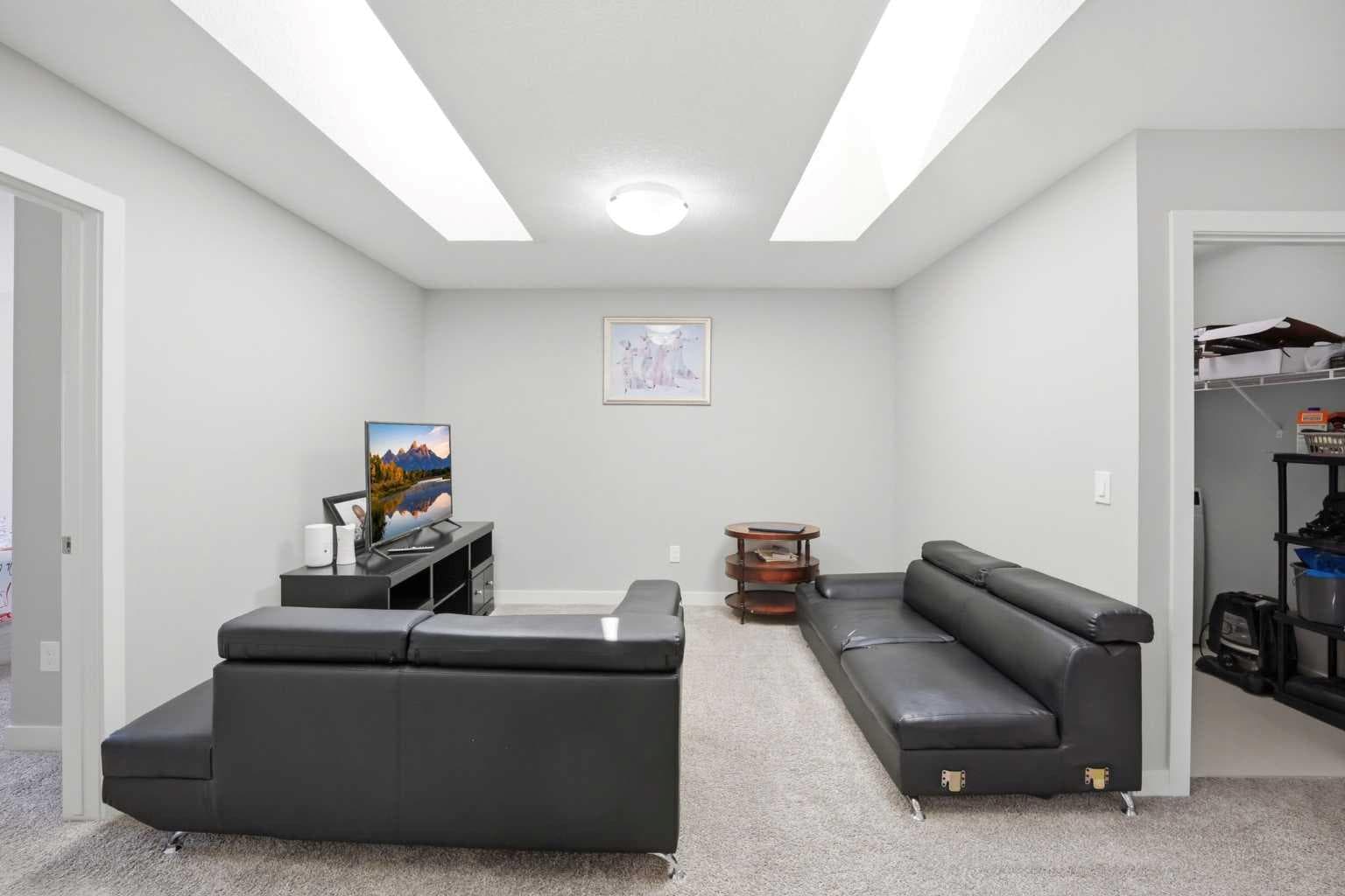 107 Savanna Way NE