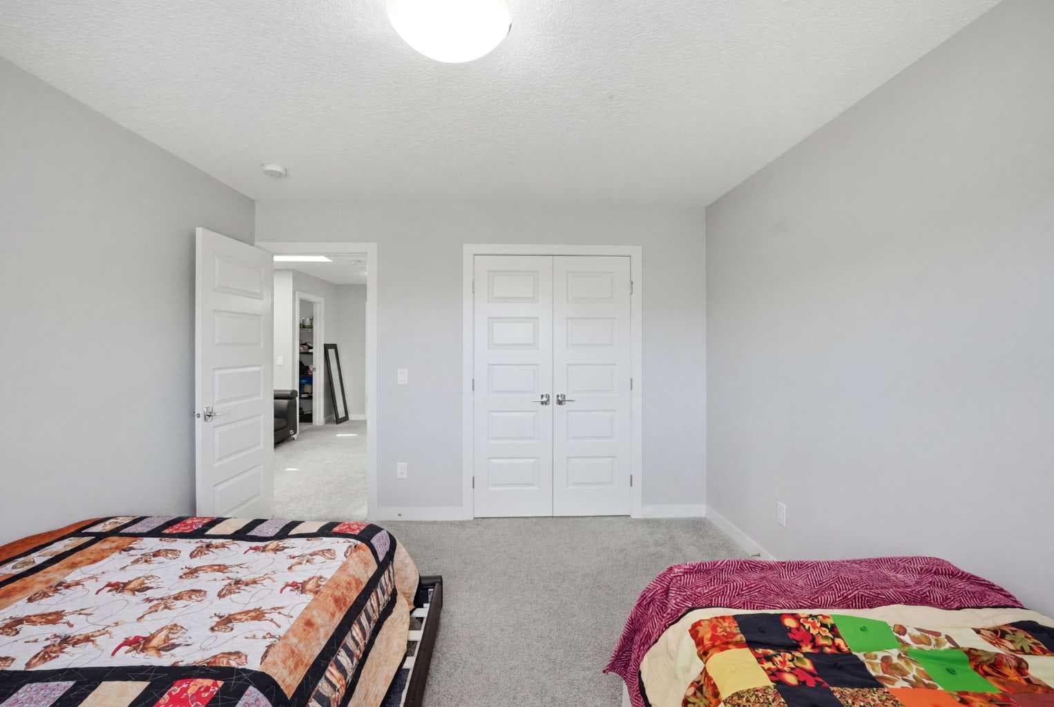 107 Savanna Way NE