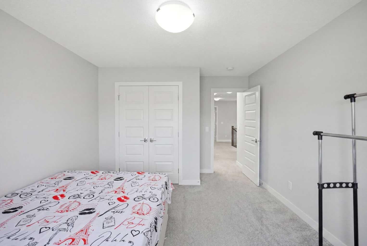 107 Savanna Way NE