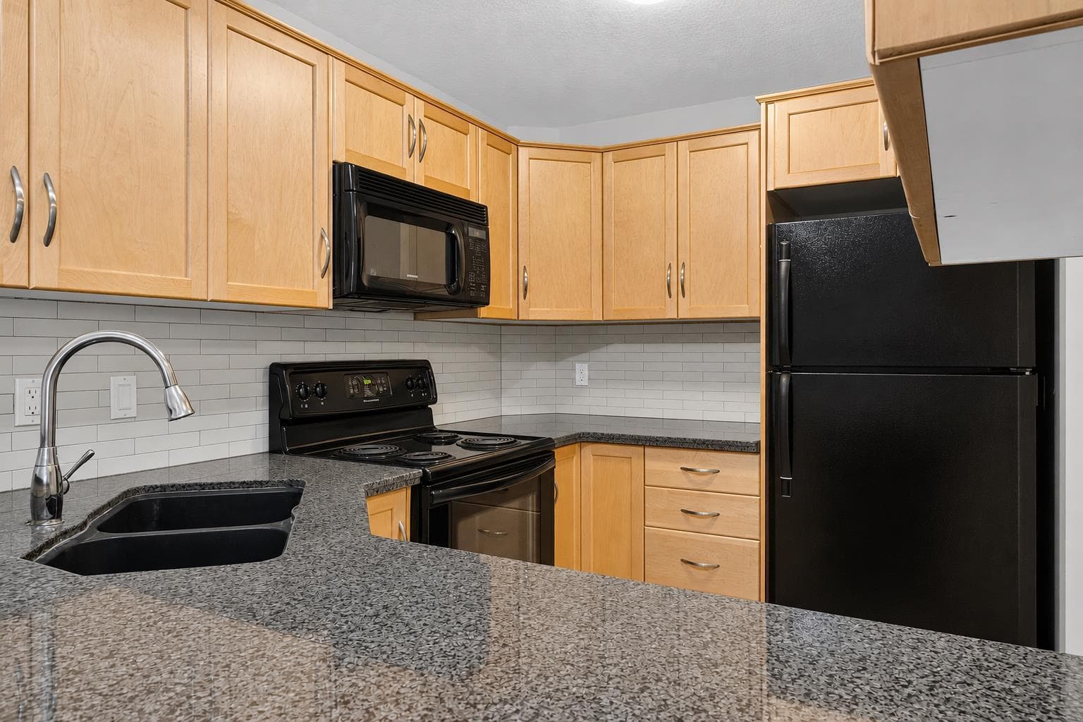 134, 48 Glamis Green SW