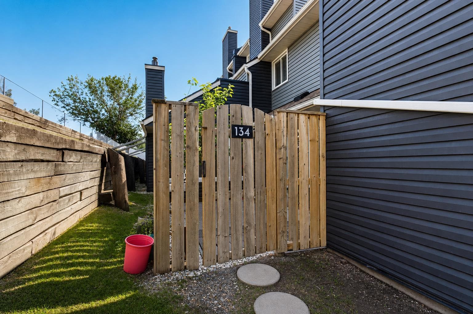 134, 48 Glamis Green SW