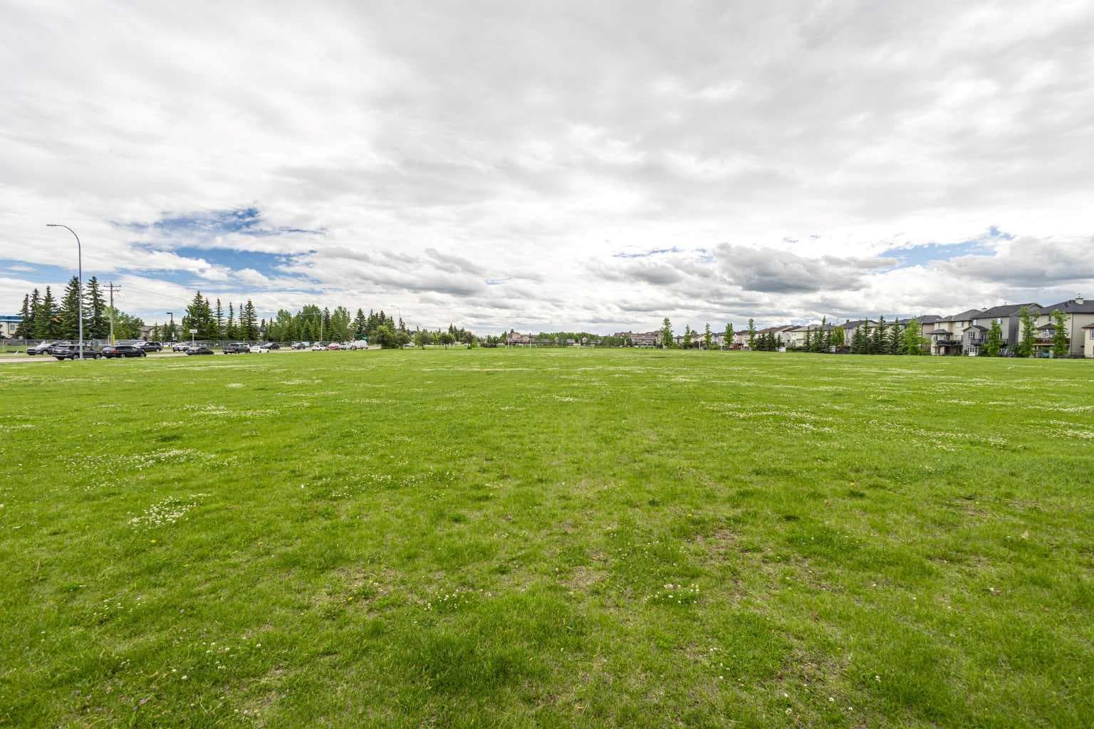 1223, 8 Bridlecrest Drive SW