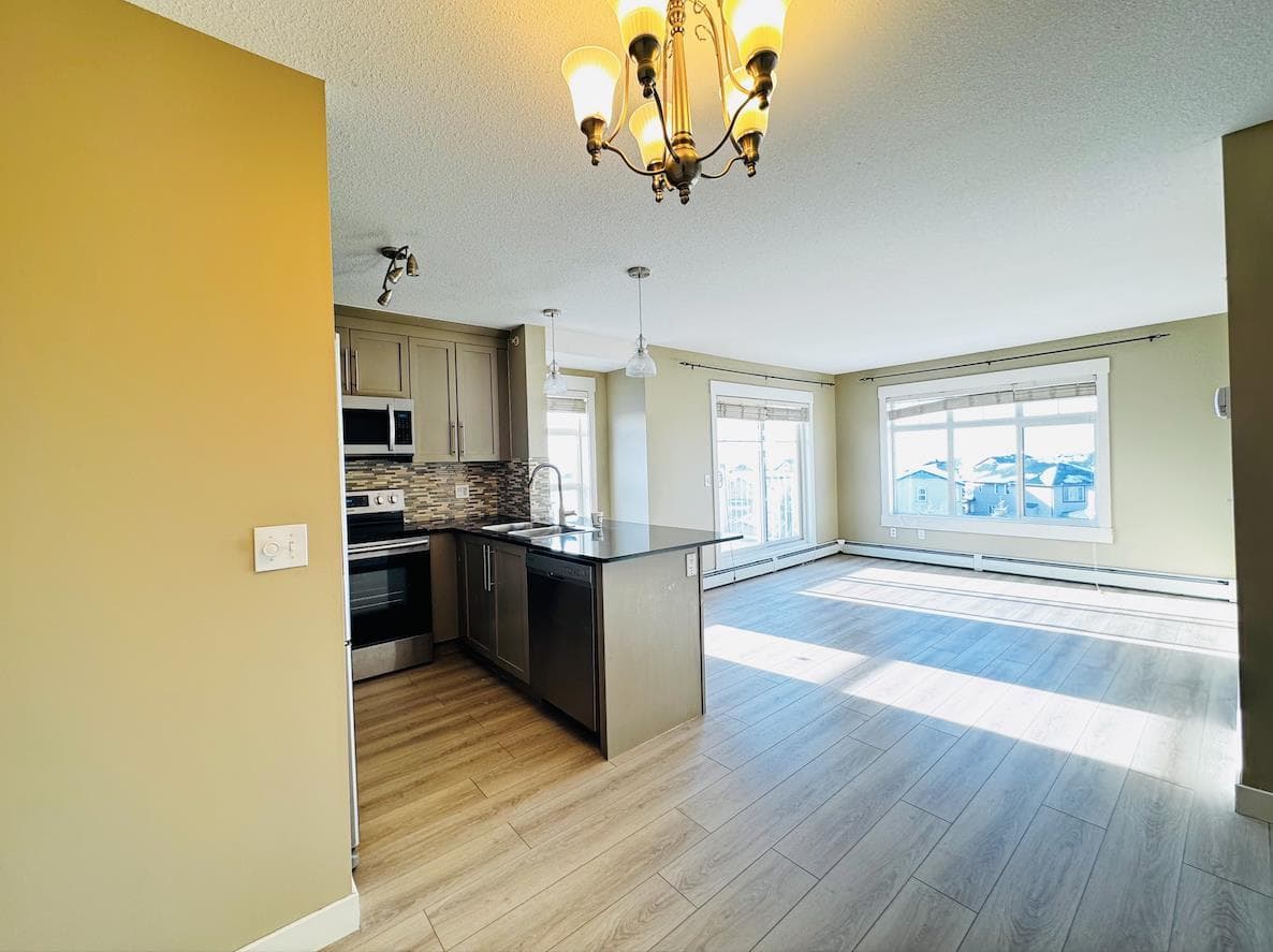 6413, 155 Skyview Ranch Way NE