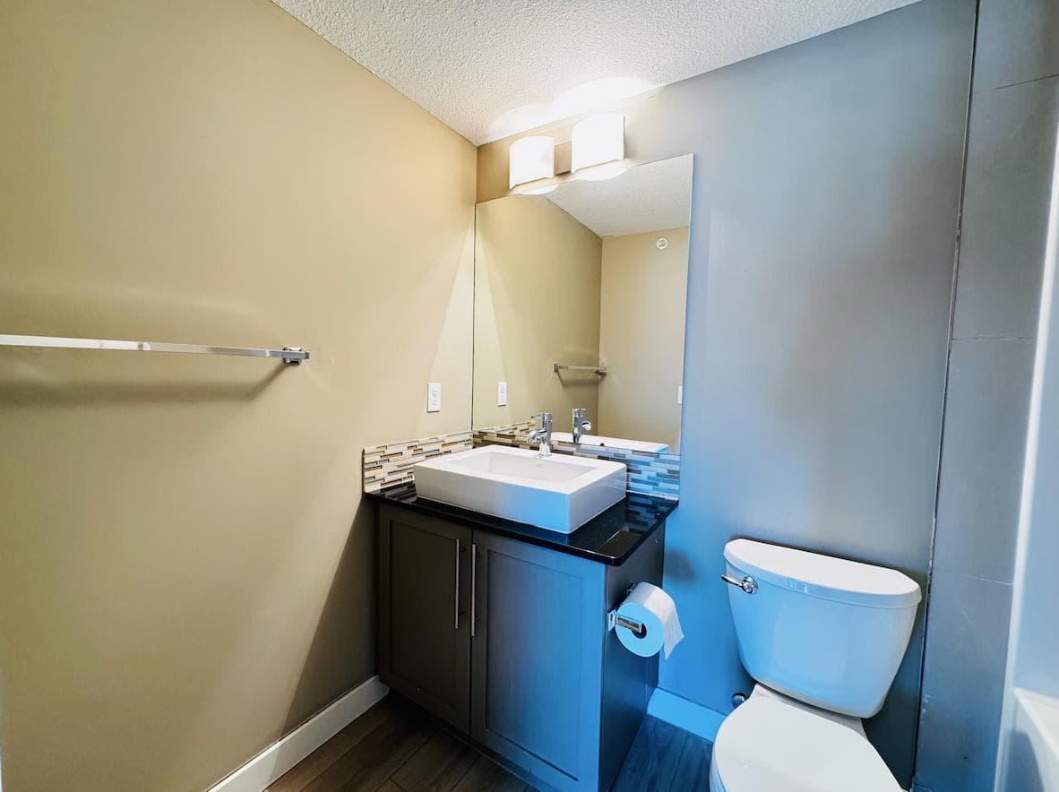 6413, 155 Skyview Ranch Way NE