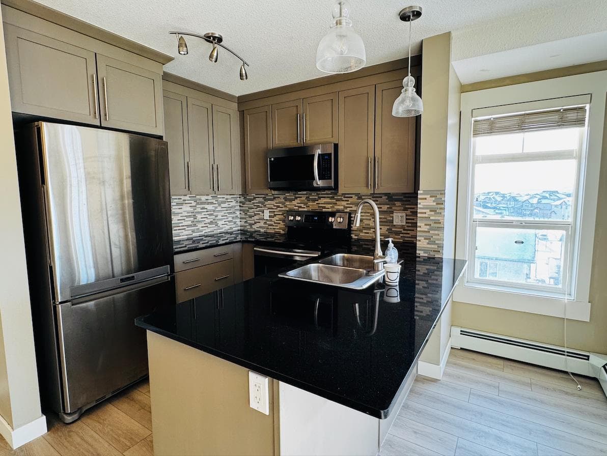 6413, 155 Skyview Ranch Way NE