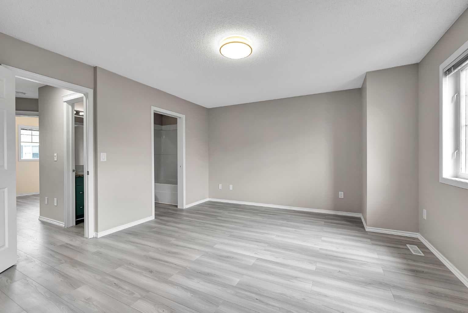 86 Country Village Gate NE
