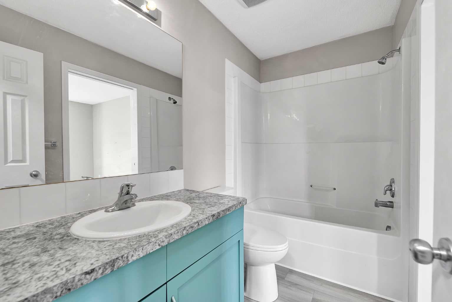86 Country Village Gate NE