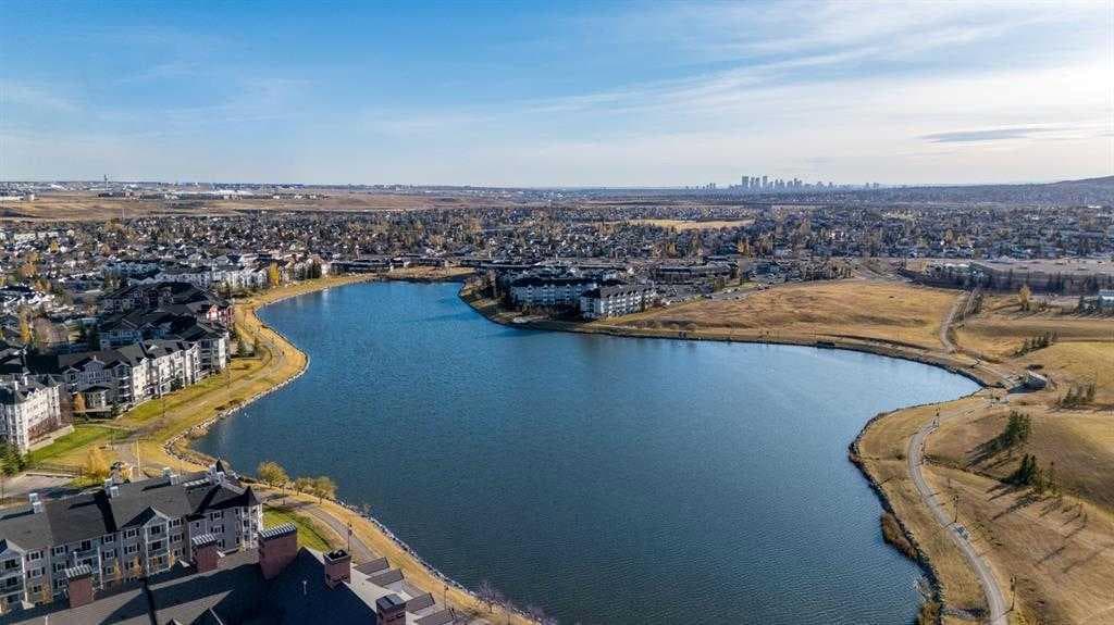 86 Country Village Gate NE
