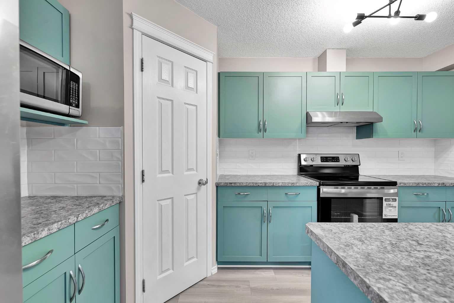 86 Country Village Gate NE