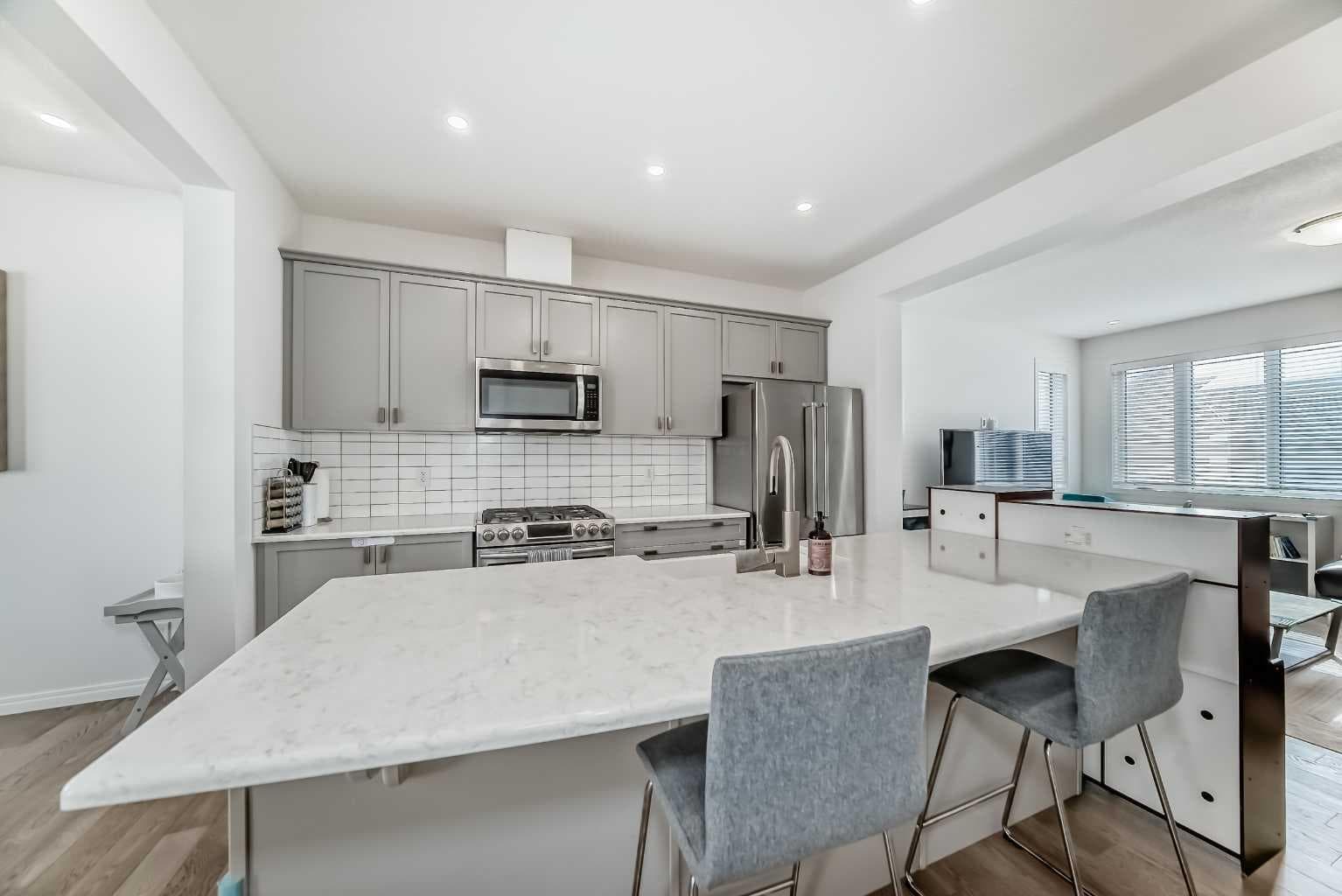 372 Carrington Way NW
