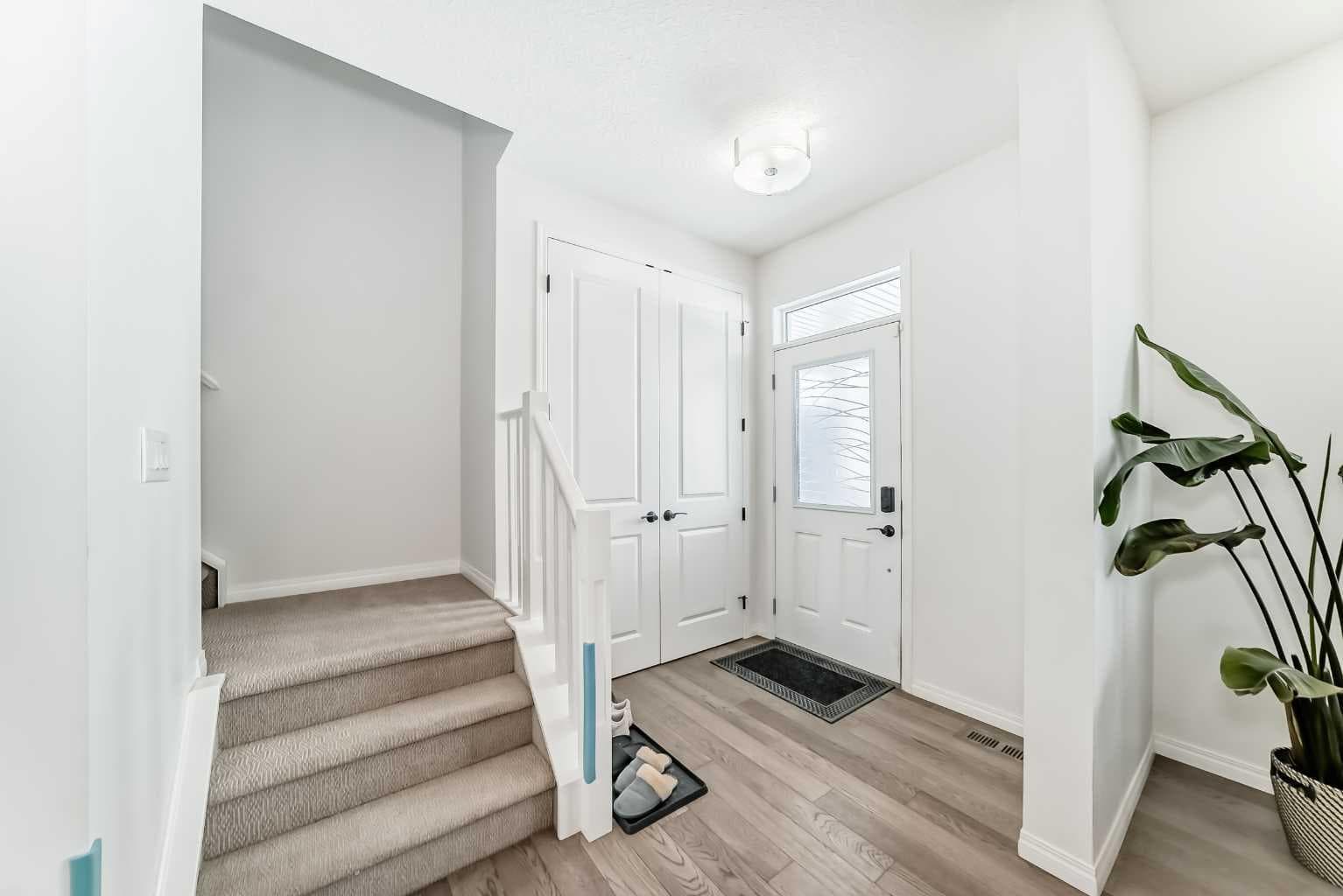 372 Carrington Way NW